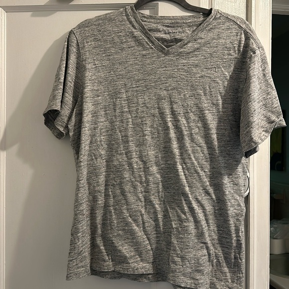 Men’s Gray Tee - Picture 1 of 1